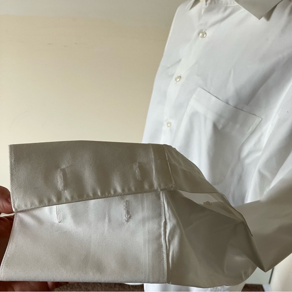 Men’s Neiman Marcus Plain White Classic Fit Button Down Dress Shirt size 32/33 - Picture 4 of 4